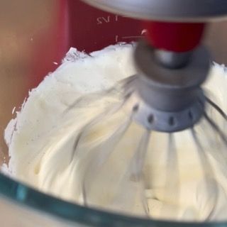 Pavlova alle fragole