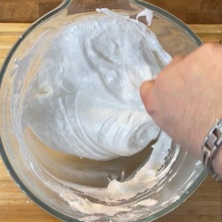 Pavlova alle fragole