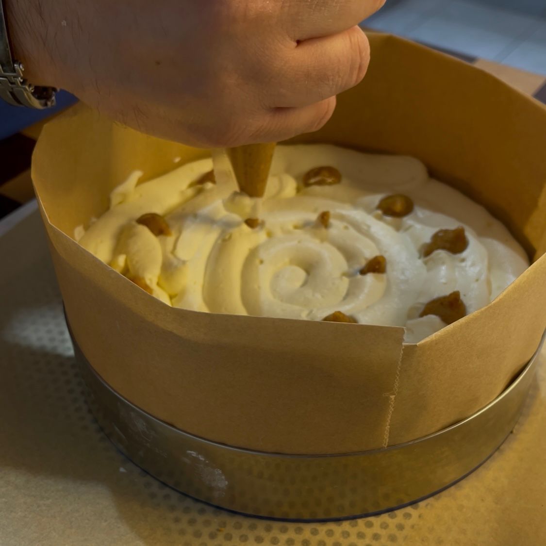 Dettaglio dell'inserto goloso di pralinato.