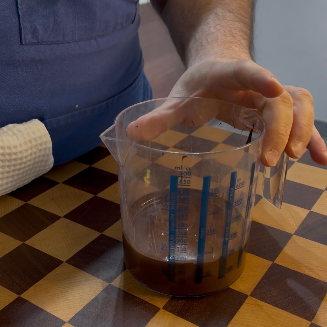 Cioccolato fuso miscelato con l'olio di semi.