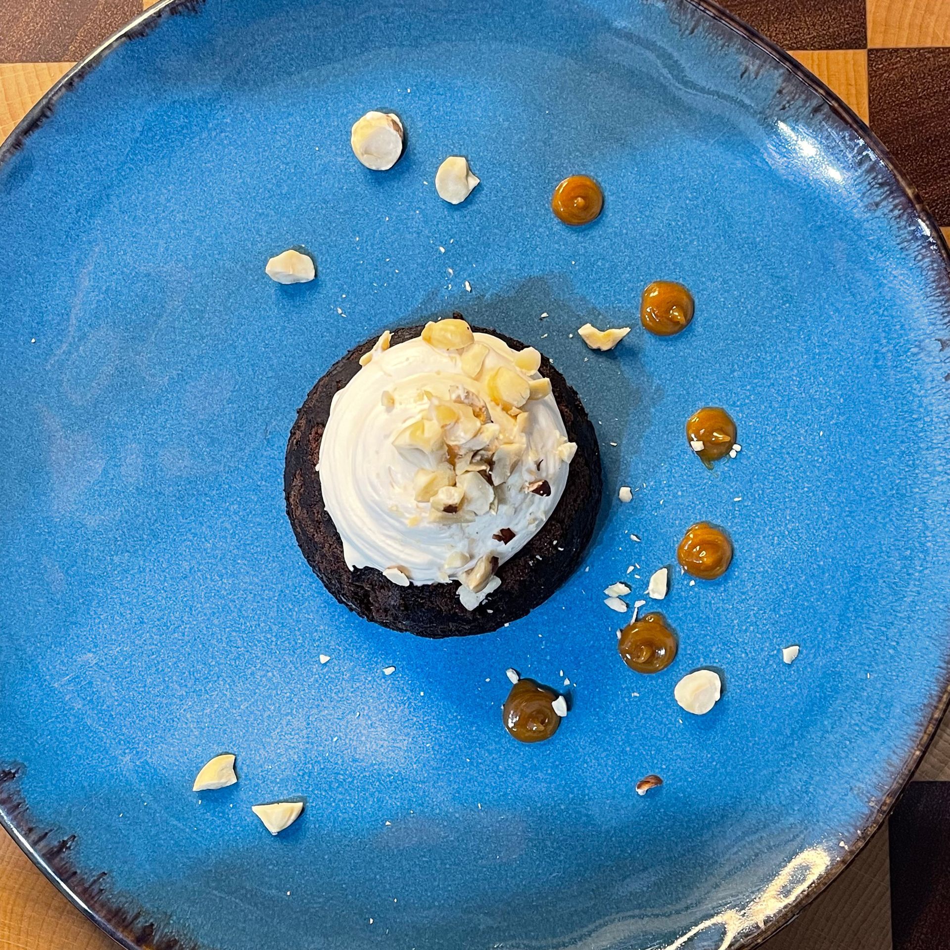 Tortino al cioccolato dal cuore al caramello