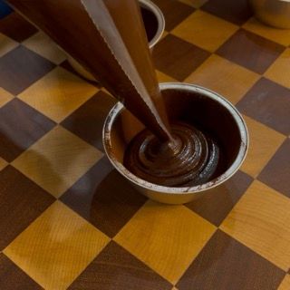 Tortino al cioccolato dal cuore al caramello