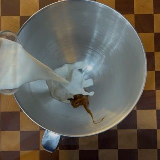 Tortino al cioccolato dal cuore al caramello