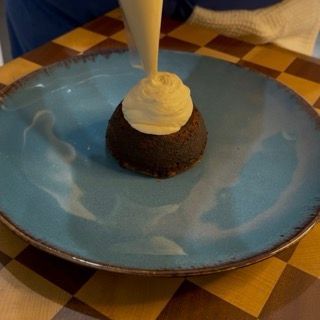 Tortino al cioccolato dal cuore al caramello