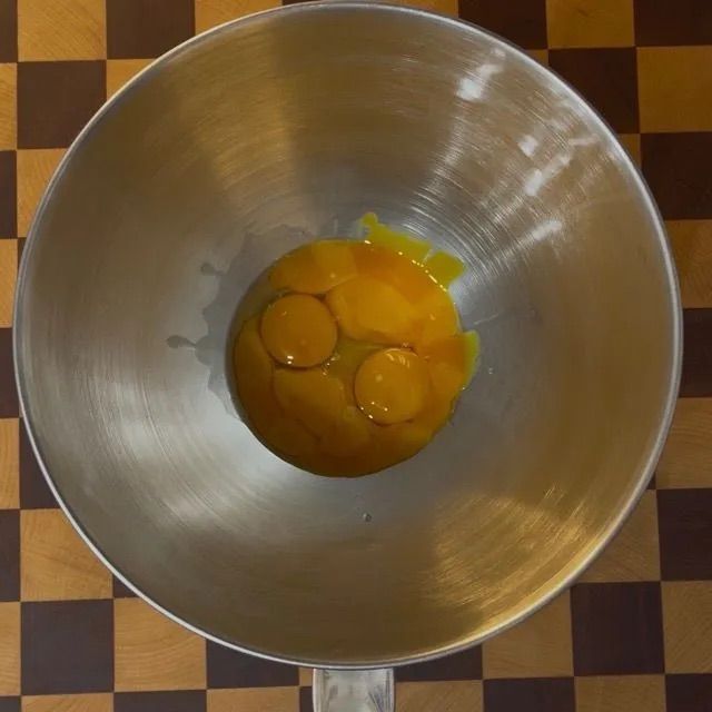 crema pasticcera per  semifreddo