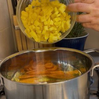 Zuppa di farro e orzo