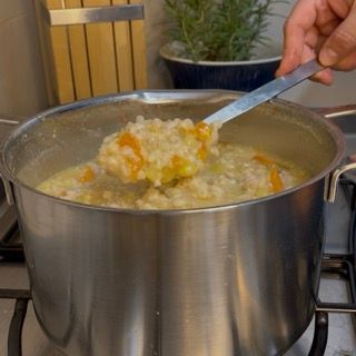Zuppa di farro e orzo