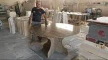 tavolo tondo con piano in marmo artigianale