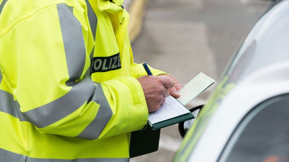 Anwalt für Verkehrsrecht hilft bei Strafzettel