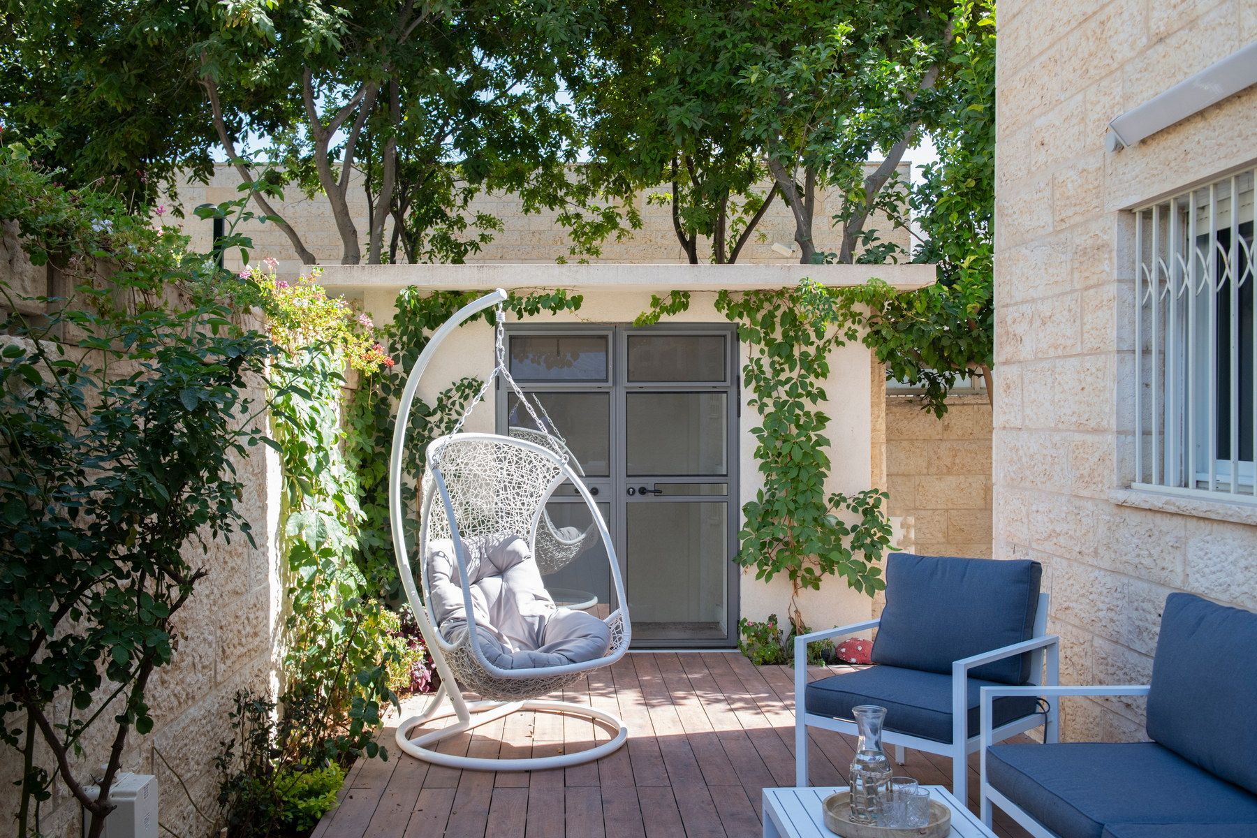 עיצוב דירת גן במודיעין 
טל גלעד – סטודיו בוטיק לתכנון, עיצוב ואדריכלות פנים המתמחה בתכנון ועיצוב כולל ומערכתי לבתים 
 פרטיים, דירות ועסקים