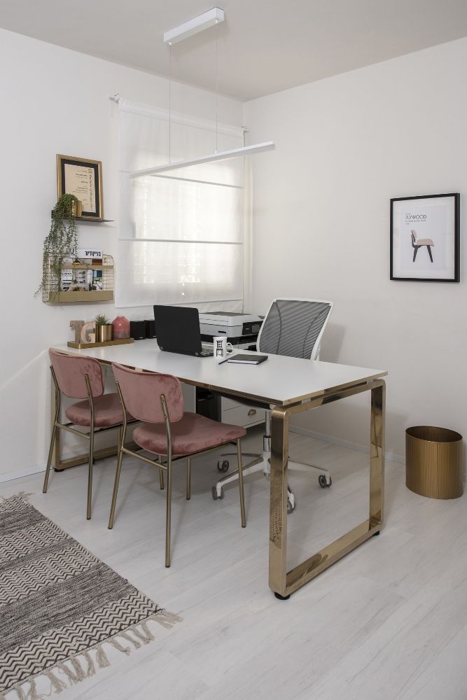 
טל גלעד – סטודיו בוטיק לתכנון, עיצוב ואדריכלות פנים המתמחה בתכנון ועיצוב כולל ומערכתי לבתים 
 פרטיים, דירות ועסקים