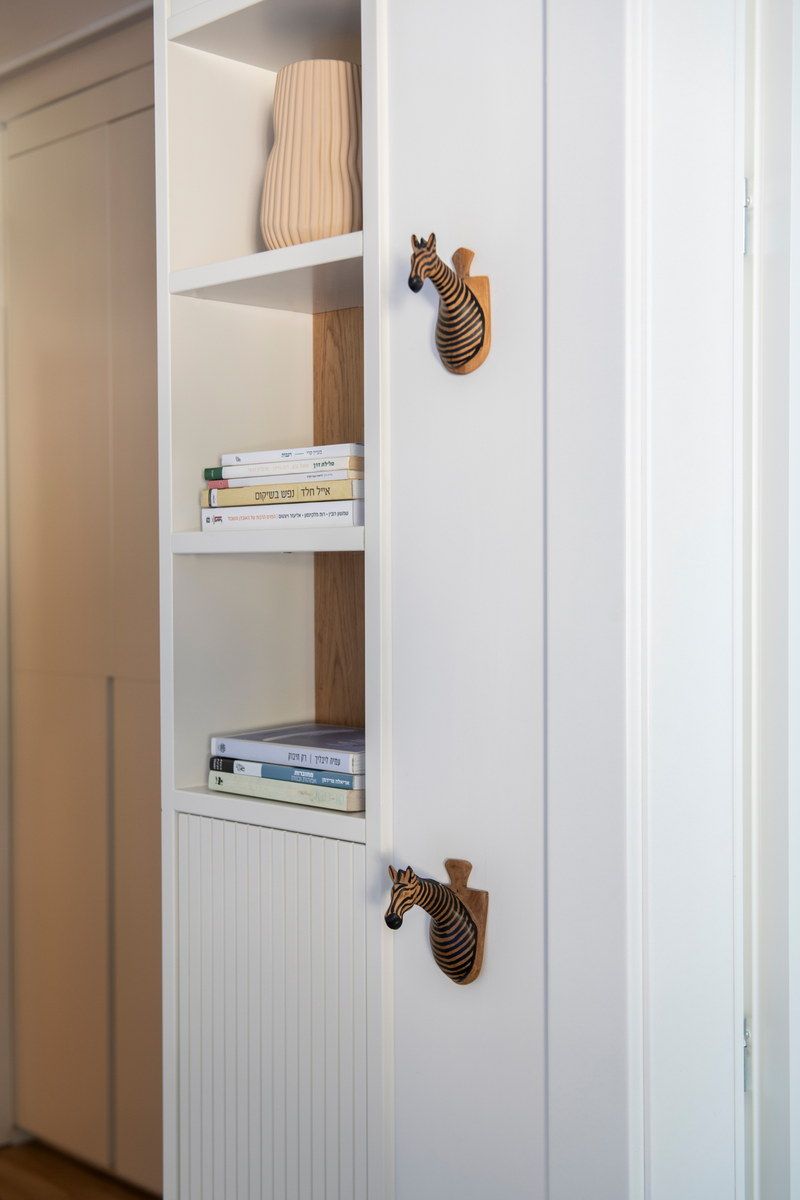 חדר השינה  בדירת גן במודיעין 
טל גלעד – סטודיו בוטיק לתכנון, עיצוב ואדריכלות פנים המתמחה בתכנון ועיצוב כולל ומערכתי לבתים 
 פרטיים, דירות ועסקים