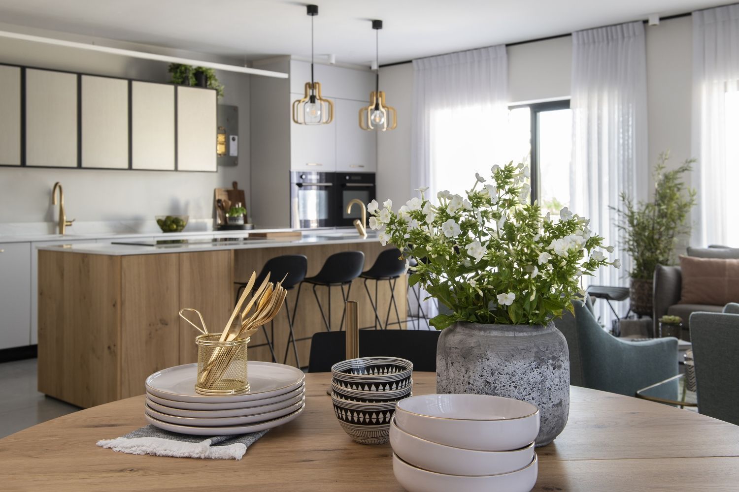 תכנון ועיצוב פנים לדופלקס במודיעין
טל גלעד – סטודיו בוטיק לתכנון, עיצוב ואדריכלות פנים המתמחה בתכנון ועיצוב כולל ומערכתי לבתים 
 פרטיים, דירות ועסקים