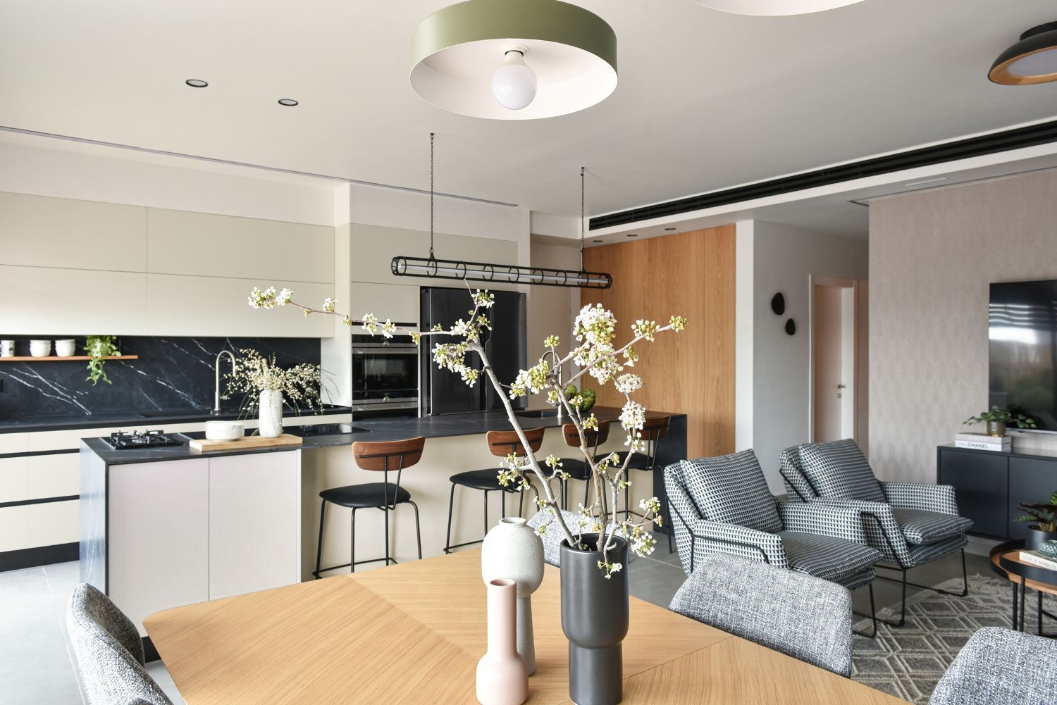 עיצוב דירת פנטהאוז 
טל גלעד – סטודיו בוטיק לתכנון, עיצוב ואדריכלות פנים המתמחה בתכנון ועיצוב כולל ומערכתי לבתים 
 פרטיים, דירות ועסקים