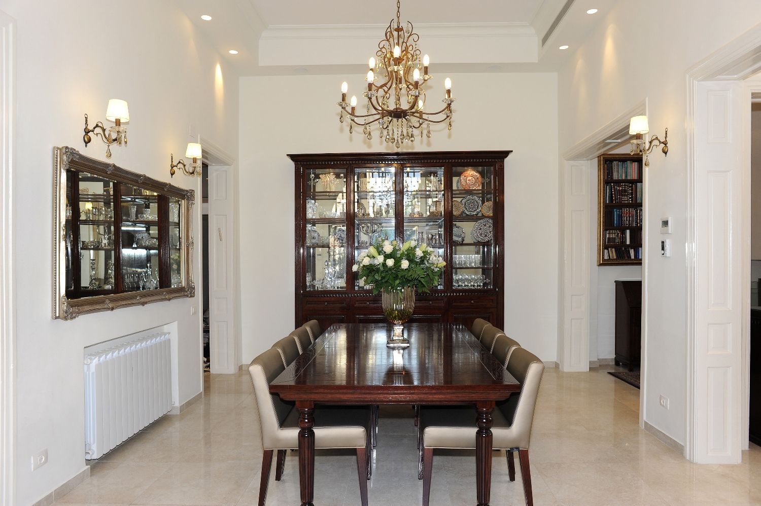 עיצוב בית לשימור בירושלים 
טל גלעד – סטודיו בוטיק לתכנון, עיצוב ואדריכלות פנים המתמחה בתכנון ועיצוב כולל ומערכתי לבתים 
 פרטיים, דירות ועסקים