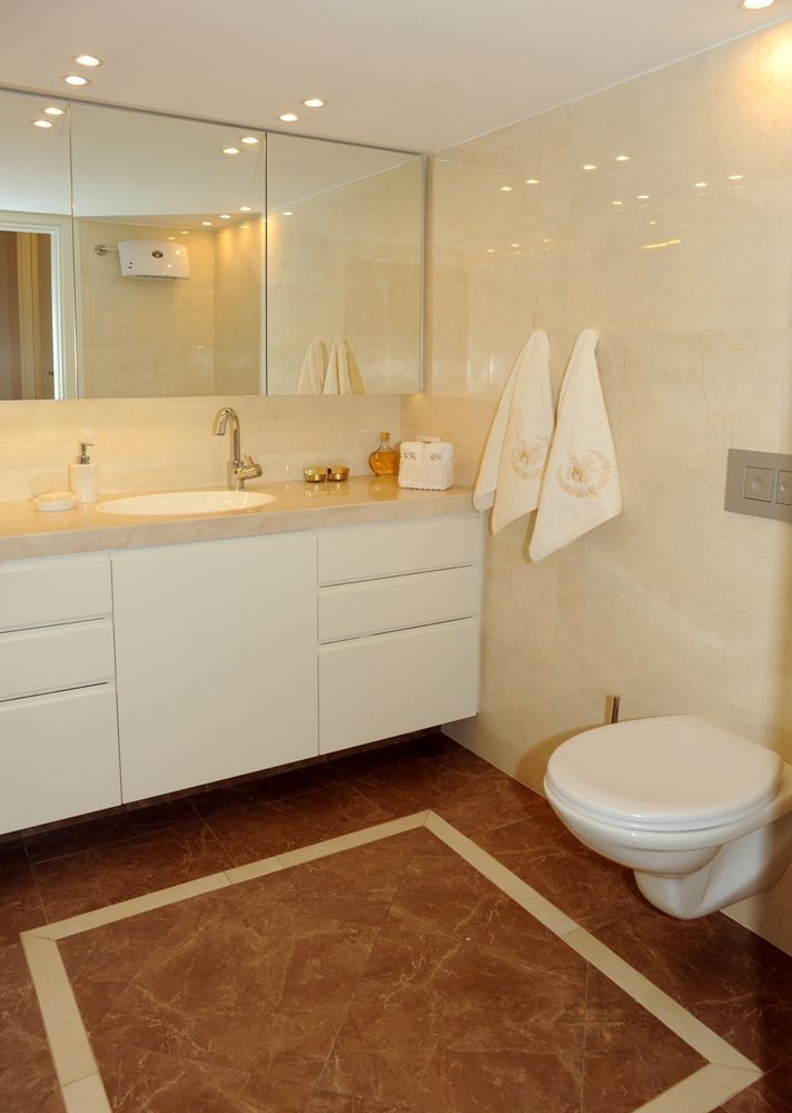 חדר רחצה בבית לשימור בירושלים 
טל גלעד – סטודיו בוטיק לתכנון, עיצוב ואדריכלות פנים המתמחה בתכנון ועיצוב כולל ומערכתי לבתים 
 פרטיים, דירות ועסקים