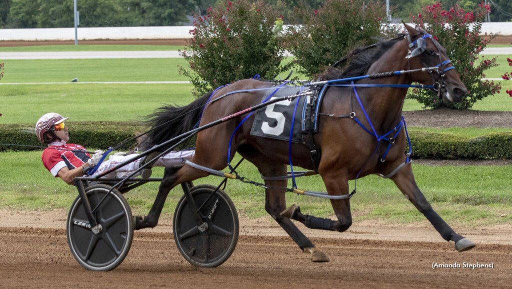 Twin B Joe Fresh Sparkles In 1:48.4