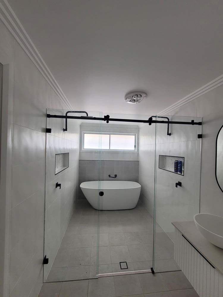 Large Shower Room With Small Bathtub — Shower Screens in Dubbo, NSW