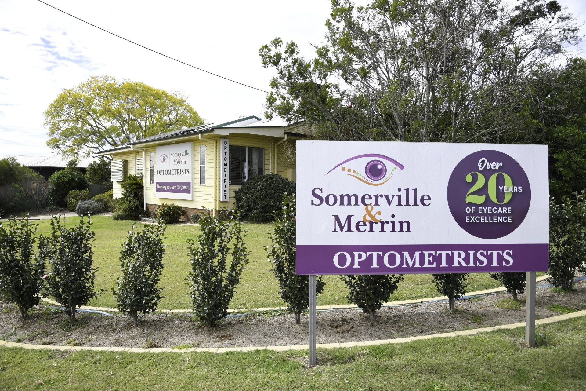 Book into Somerville and Merrin Optometrists on Hume Street