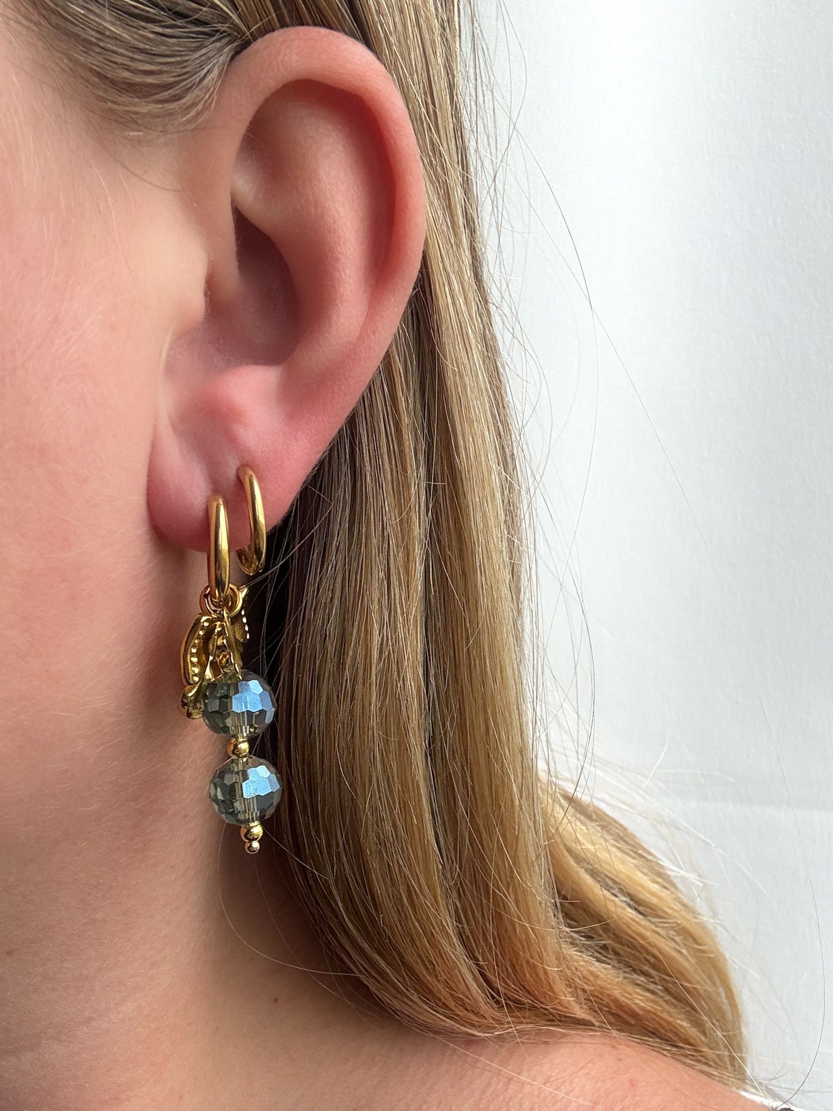 Elara hoops