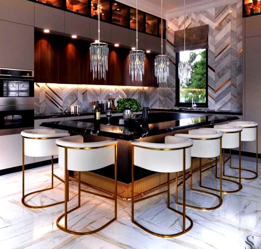 Loja de Banquetas de Alto Padrão em São José dos Pinhais. Exemplo de cadeira com inox dourado e tecido claro. Você escolhe da sua forma.