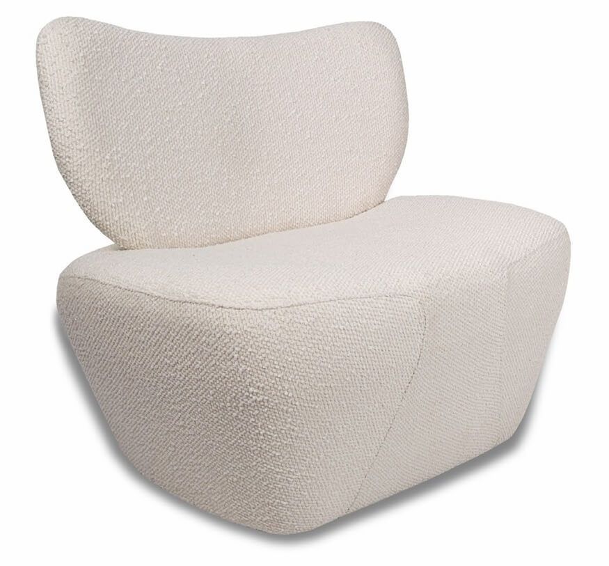 Poltrona minimalista bouclé branca – orgânica para clínicas e ambientes sofisticados em Curitiba.