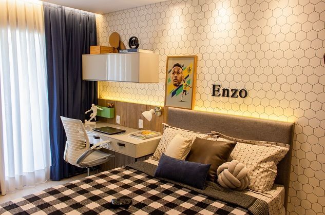 Inovação para dormitórios e studios compactos em Curitiba. Quarto de criança planejado em Curitiba com bancada de estudo sob medida, solução inteligente da Batel Select para studios e apartamentos pequenos.