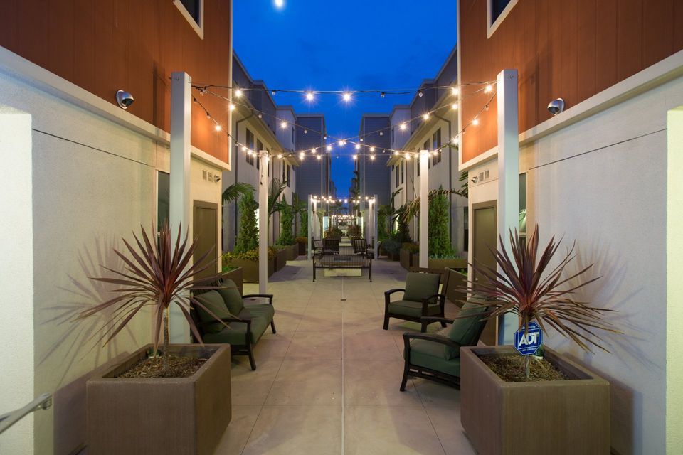 Bluwater Crossing Condos for Rent in Carlsbad, California