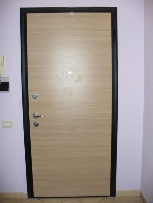 porta blindata rivestimento in legno
