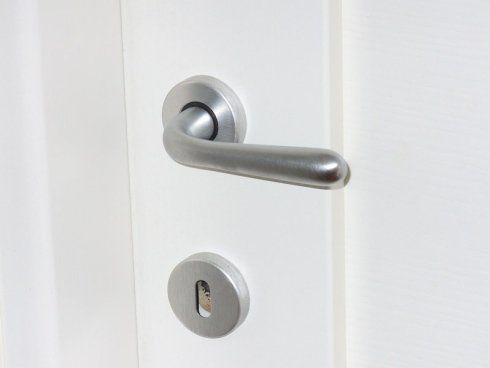 maniglia e serratura porte da interni