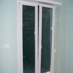 zanzariera e persiana avvolgibile