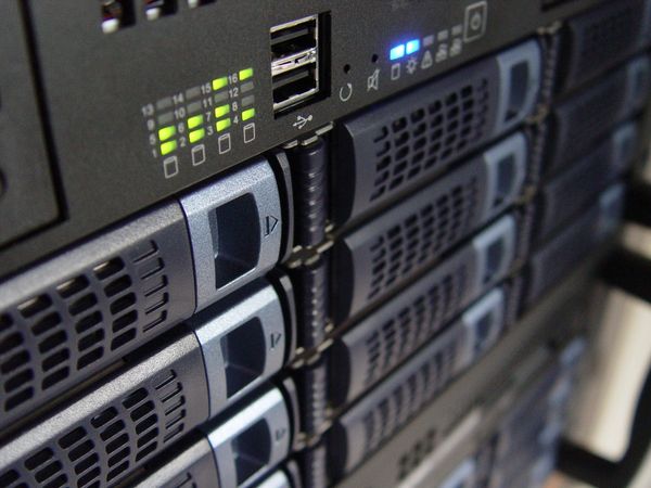Unistar Servers - Dell, HP