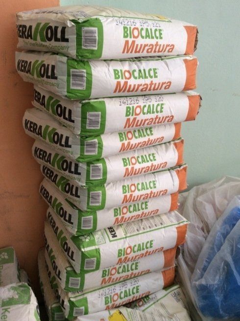 sacchi di cemento per costruzioni edili