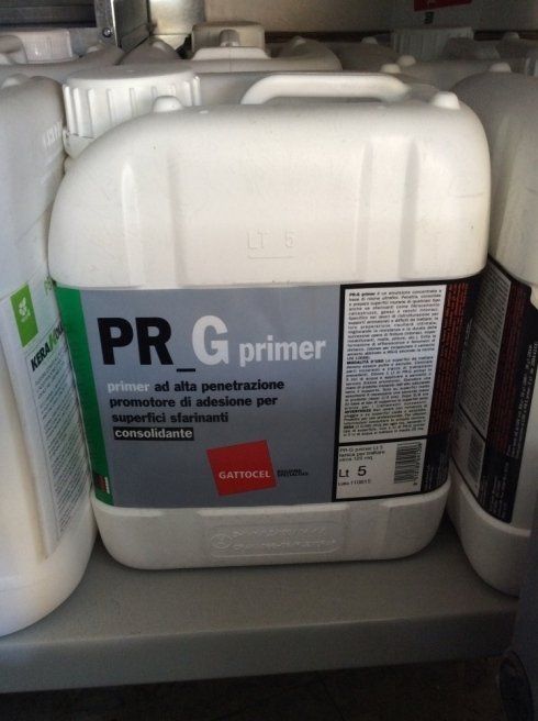 carburante per motori di strumentazioni edili