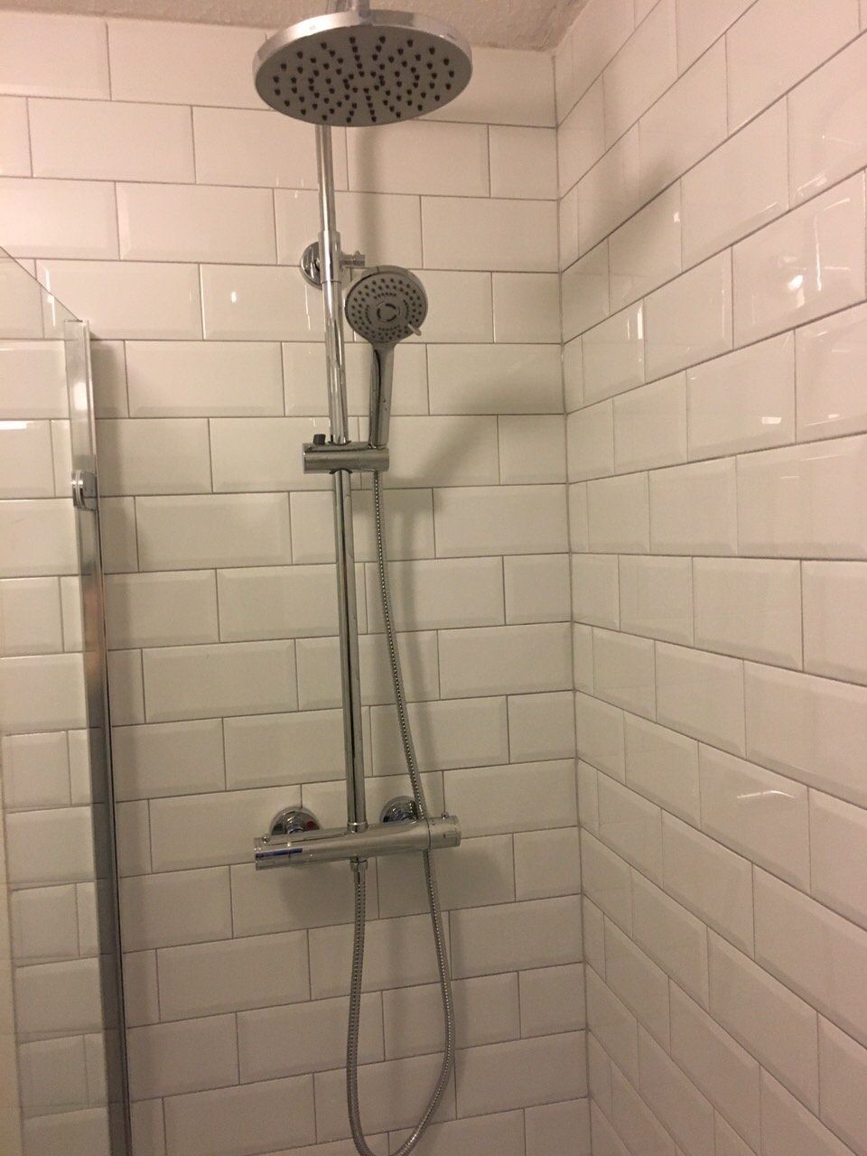 Bathroom white subway tiles thermostatic traditional shower kit with rainwater shower head and handset