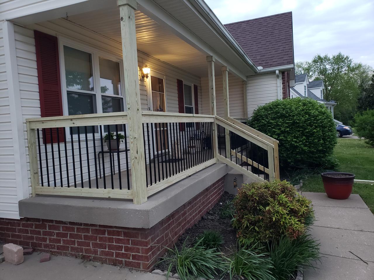 Custom deck in Clarksville, TN