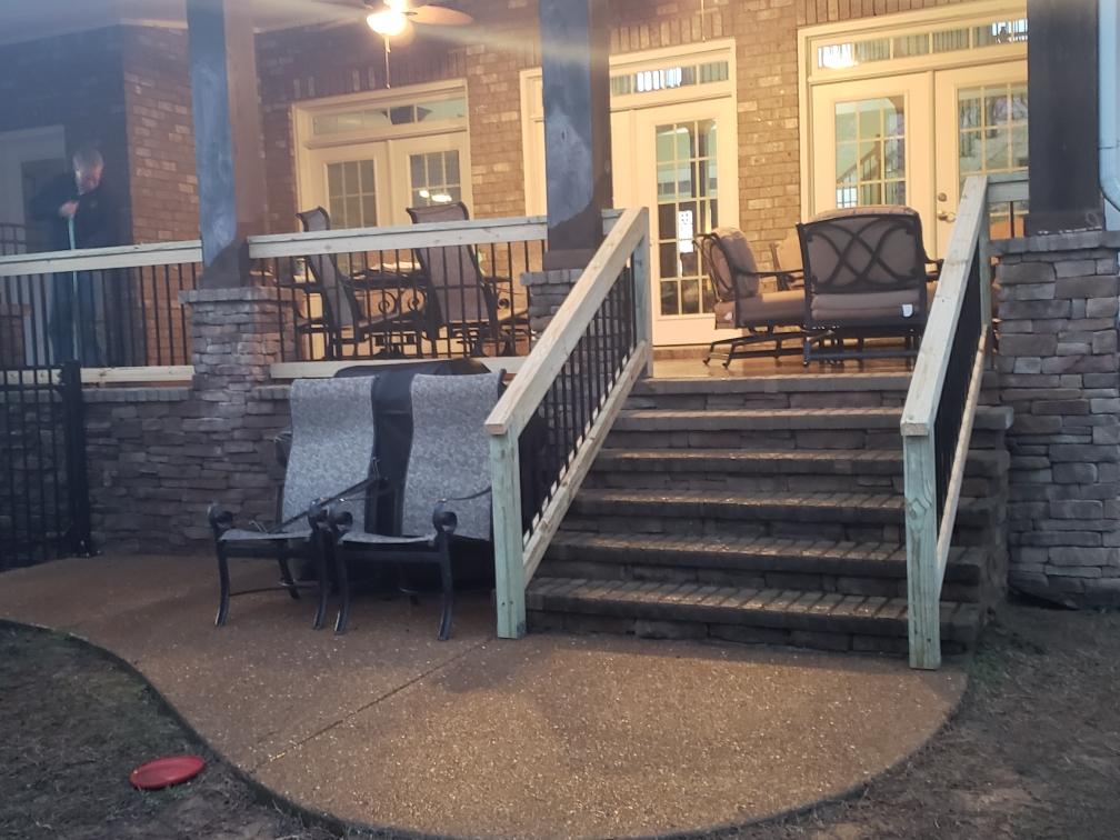 wooden porch contractor in Middle Tennessee