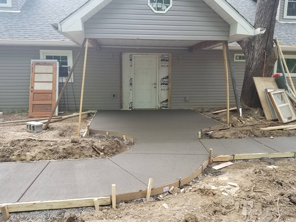 House Pathway Construction — Newly Build Pathway for House 1 in Louisville, KY