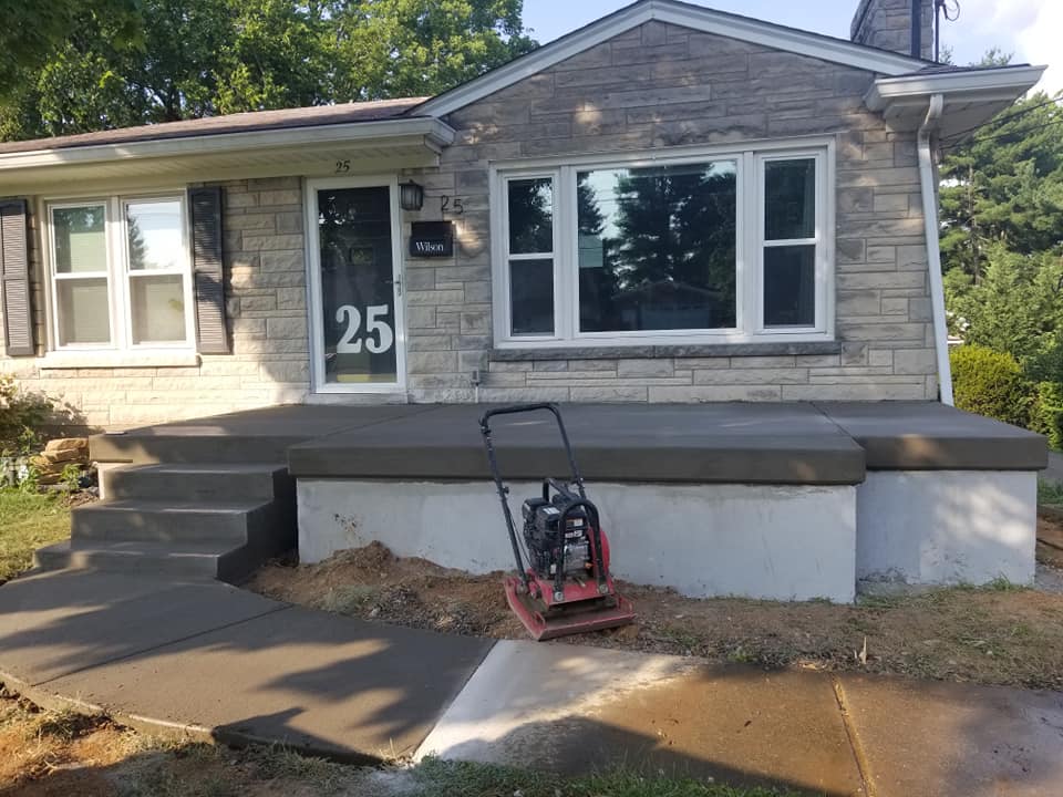 Porch Sidewalk Construction — Newly Build Porch Sidewalk in Louisville, KY
