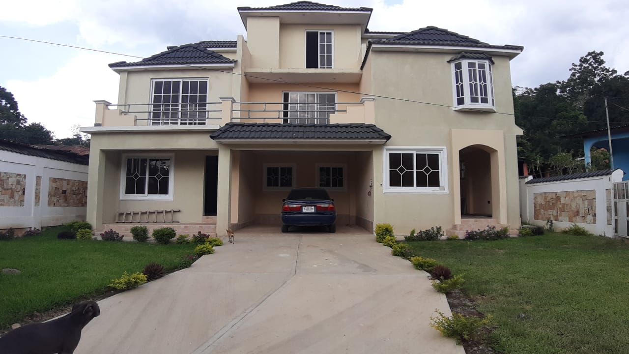 Piscinas y Jacuzzis de Guatemala