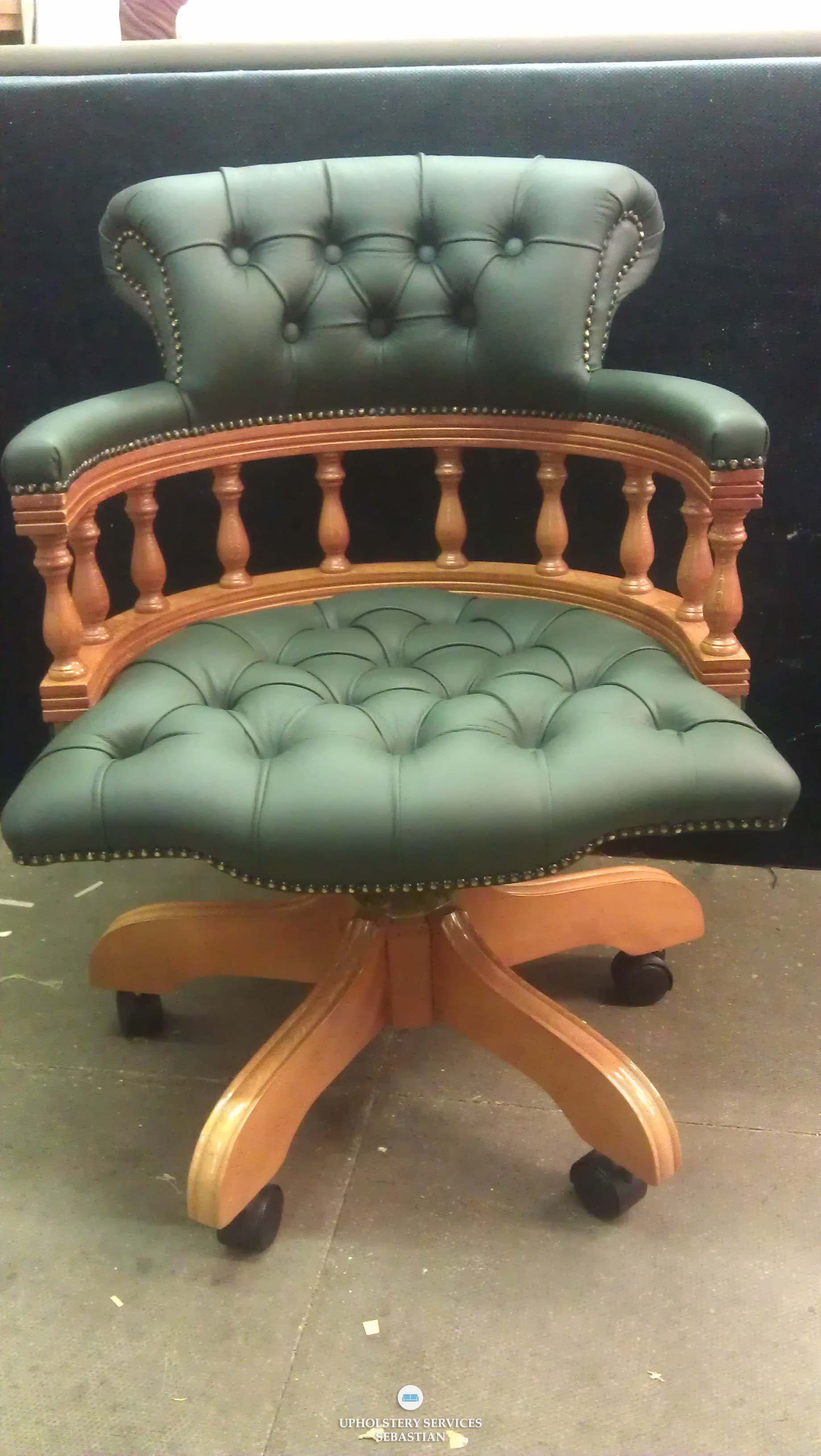 Office chair in leather finish