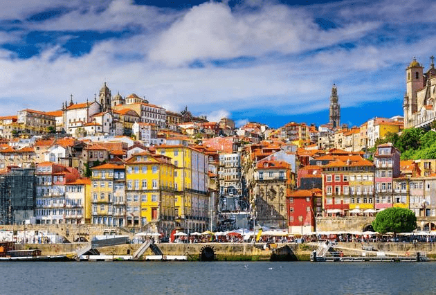 Ribeira from Oporto city