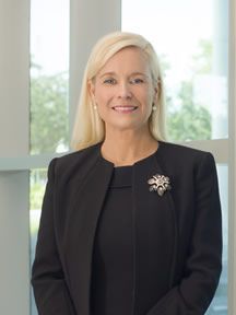 Shannon Feinroth Headshot