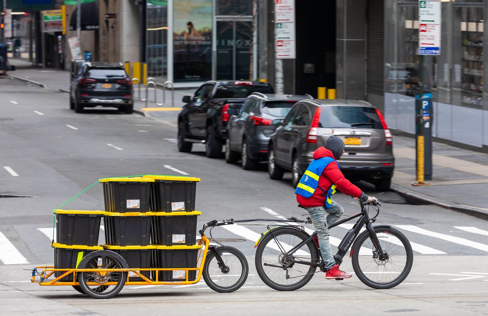 New York City Bicycle Delivery towing packages