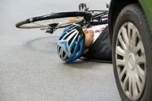 Why You Should Hire a Bicycle Accident Attorney - Have you or someone you know been involved in a bicycle accident? Although it can feel intimidating and daunting, it's crucial to understand that you're not facing it alone. Accidents can happen anytime, even if you're an experienced cyclist. In fact, according to the National Highway Traffic Safety Administration, there were 783 cyclist fatalities in 2017. That's a staggering number, highlighting just how dangerous riding a bike on the roads can be. If you've been in a bicycle accident and have serious injuries and bills piling up, it's time to consider hiring a bicycle accident attorney. These experts are also skilled in navigating the legal system and can help you fight for your deserved compensation. It's understandable if you're overwhelmed and confused about what to do next. But don't worry; a bicycle accident lawyer can handle the insurance companies and legal details on your behalf. They have the ability to assist you in comprehending your legal alternatives and striving toward obtaining an equitable settlement. Moreover, your health and well-being should always come first after an accident. Allow a lawyer specializing in bicycle accidents to handle the legal aspects while you concentrate on your recovery.