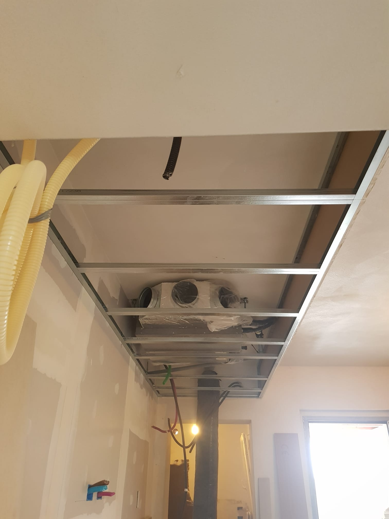 intervento per il rifacimento del soffitto