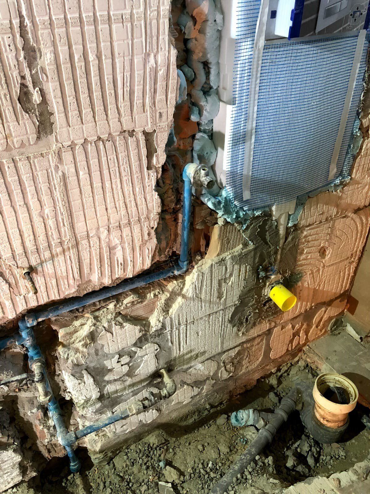 tubo esterno dell'impianto idraulico