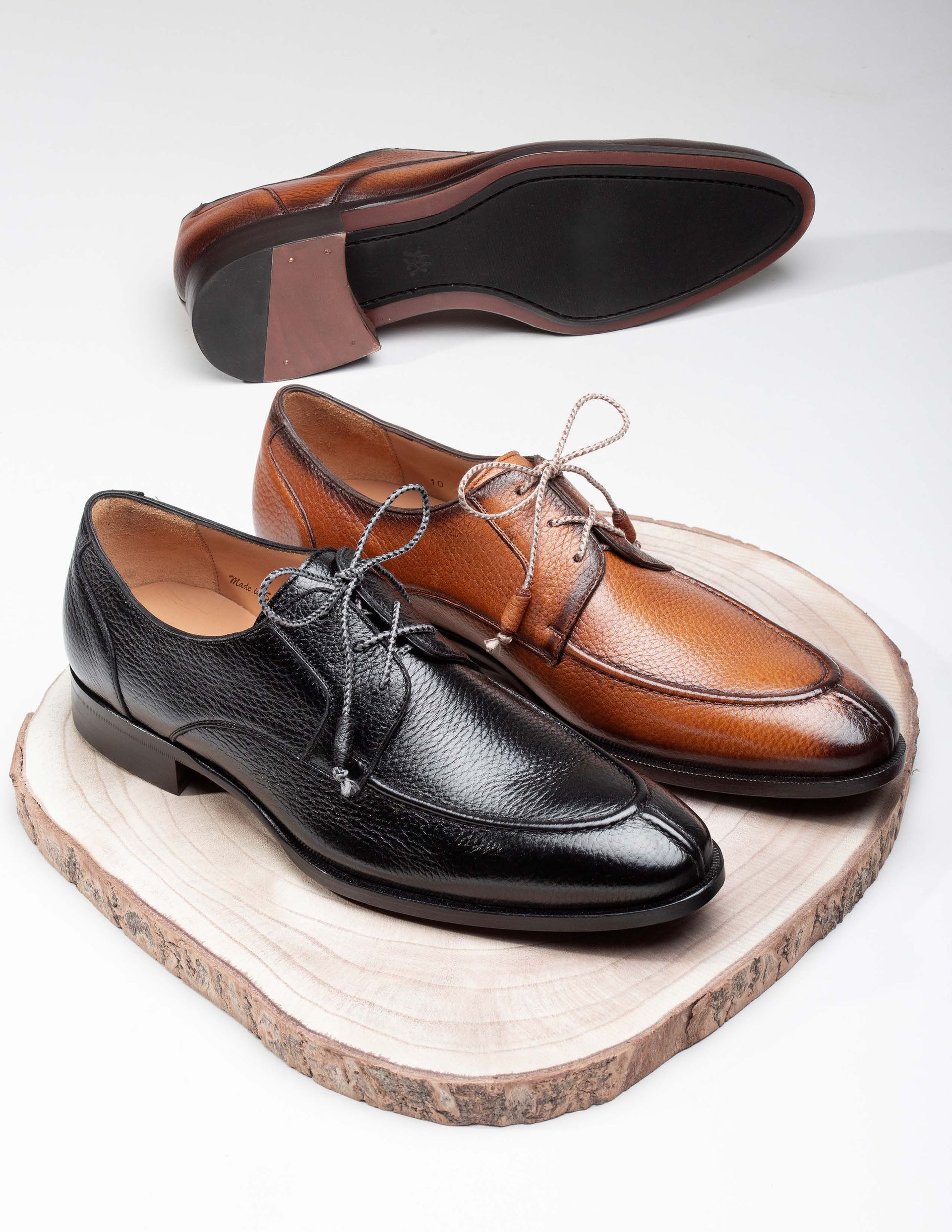 SPLIT-TOE DEER LACEUP DRESS SHOW