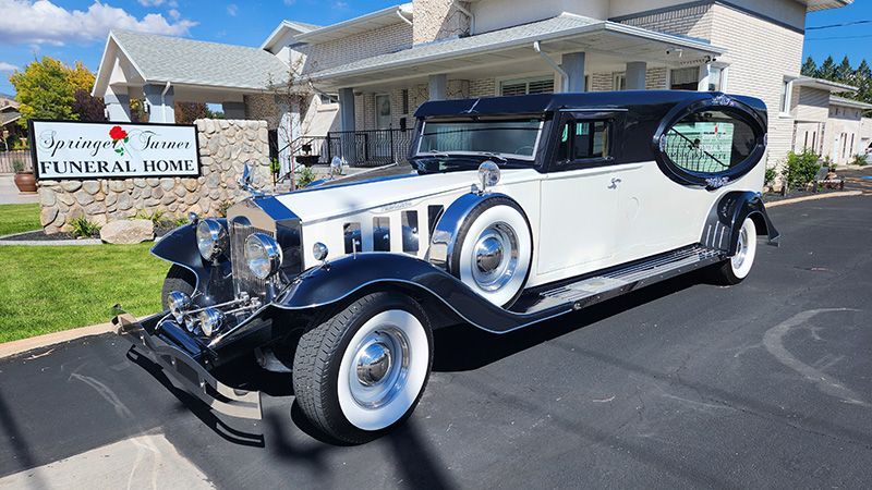 Hearse at at Springer Turner Funeral Home in Richfield, UT