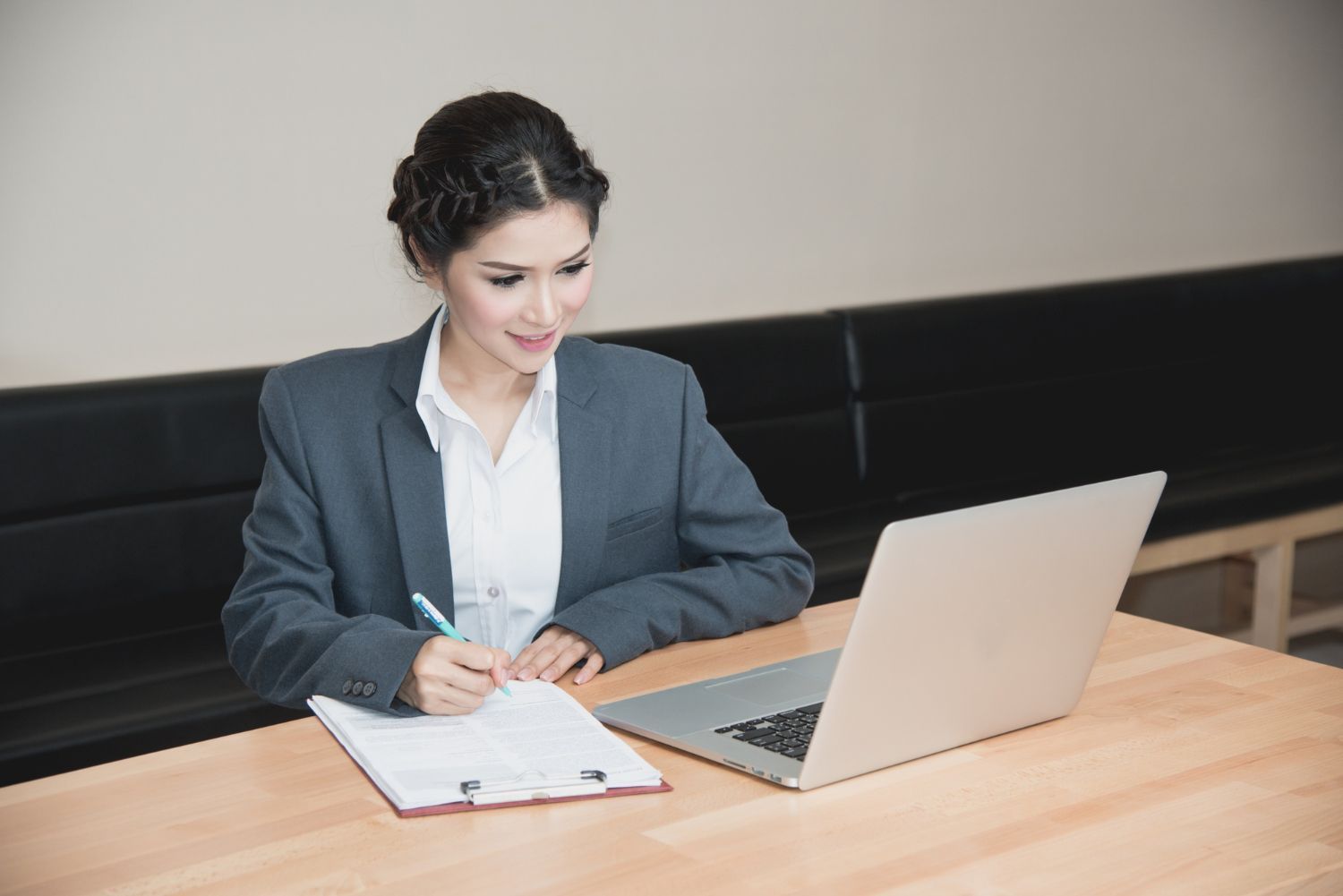 paralegal license online